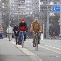 V Hradci Králové se na kole jezdí bez ohledu na počasí. Počet cyklistů ale stagnuje.  Foto: Jitka Vrtalová